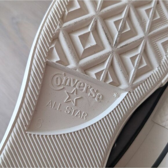 Converse Platform High Top Suede  cozy Sneaker - Picture 7 of 9